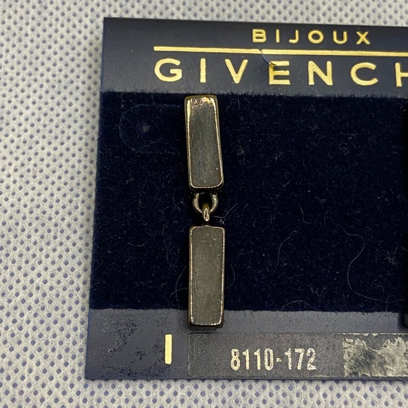 Givenchy Dangle Ear Rings - Picture 3 of 5